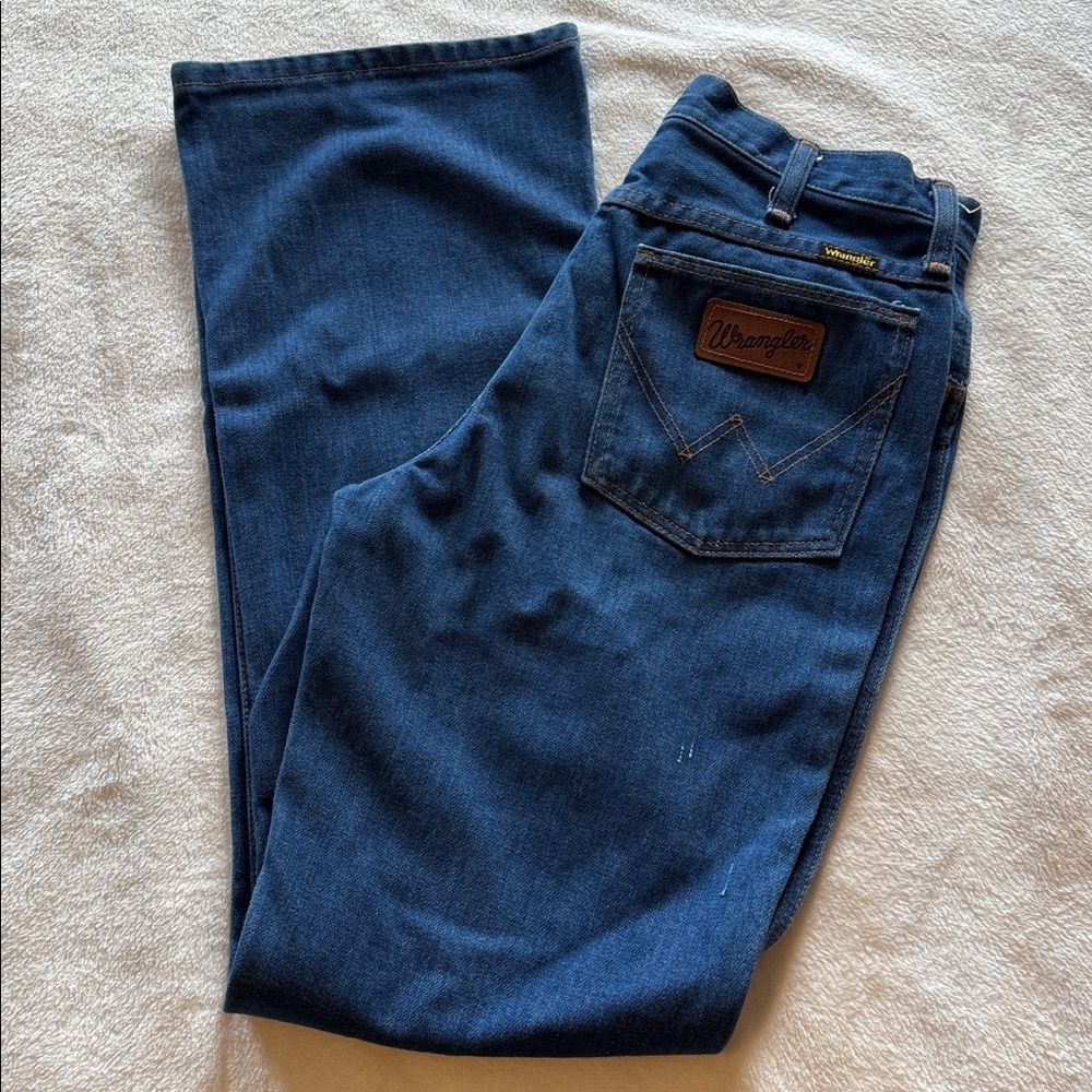 Wrangler 945 vintage 100% cotton denim blue jeans dark rinse bootcut